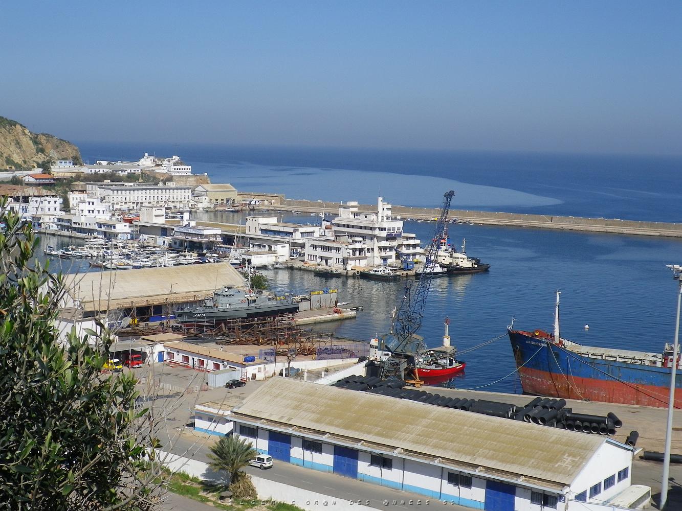 1580 le port .JPG